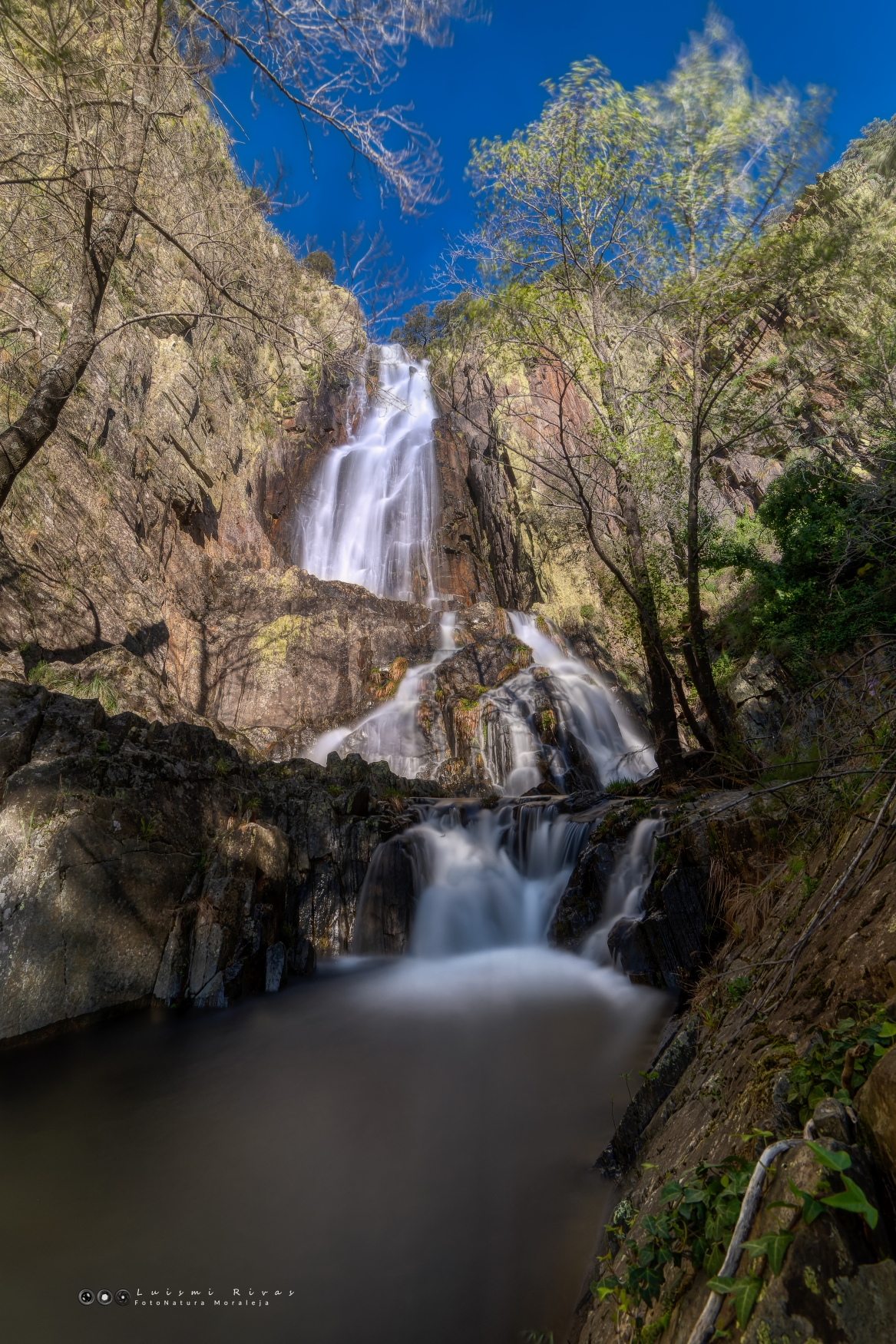 Fotografía de larga exposición de la Casada de la Cervigona en Acebo, sierra de Gata, realizada con filtro ND de 10 pasos